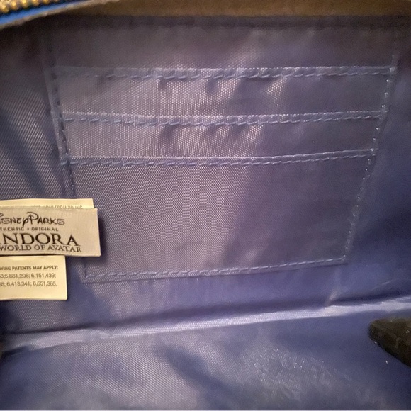 Loungefly Blue Pandora Phone Case - Picture 4 of 4